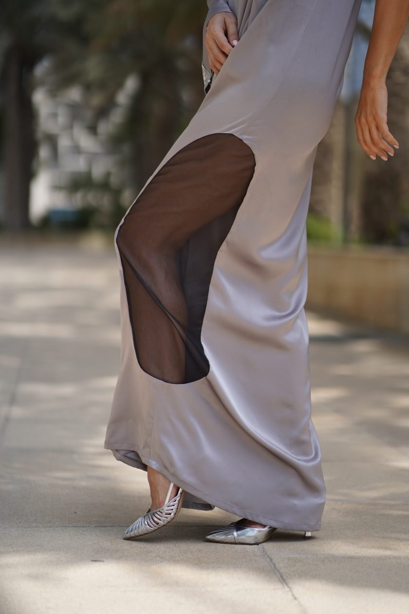 Chic Silver/Silk Dress - Figura 3