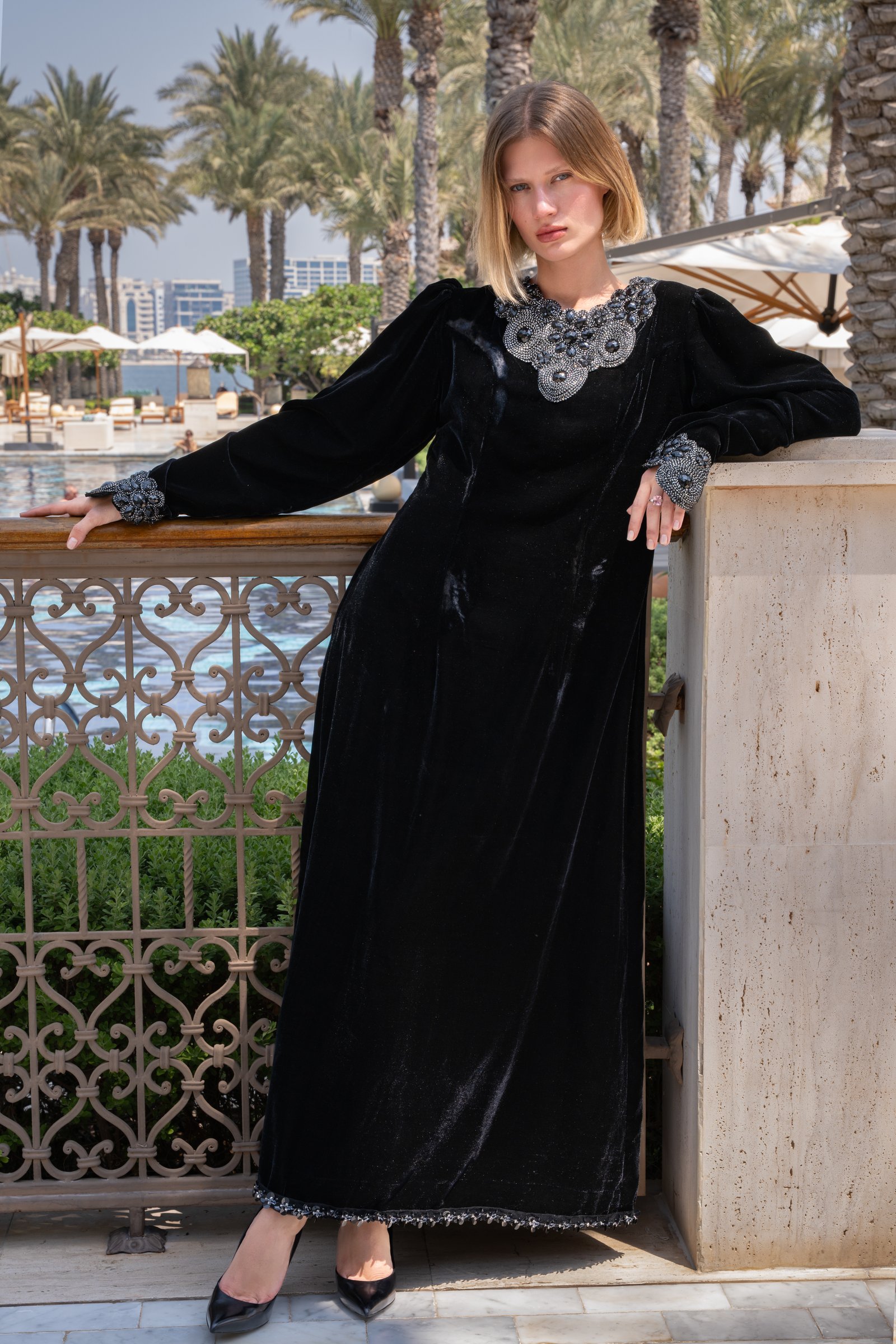 Velvet Éclat Dress - Figura 2